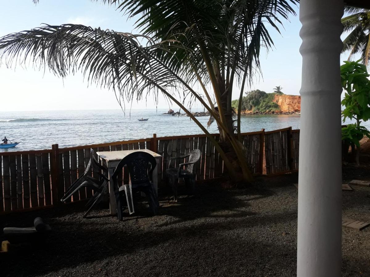 Seaside View Hotel Mirissa Exterior photo